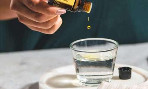 Which essential oil contains vitamin C?
