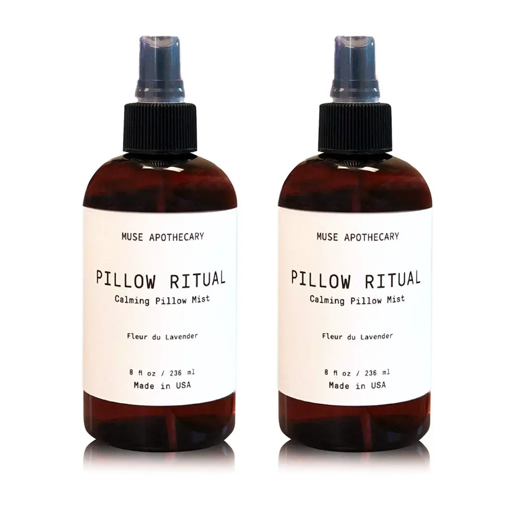 Muse Bath Apothecary Pillow Ritual smells like clean laundry.
